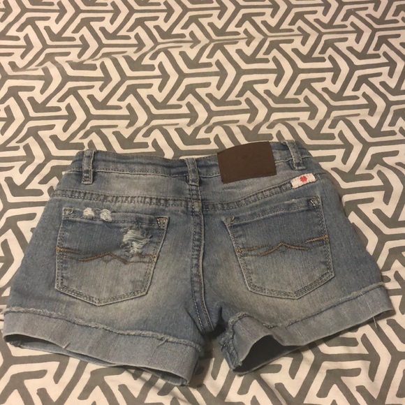 Lucky Brand Riley short - Picture 3 of 3